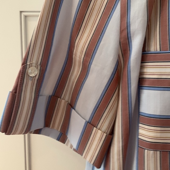 Tory Burch striped shirt with short sleeves and button detail. - Picture 3 of 7